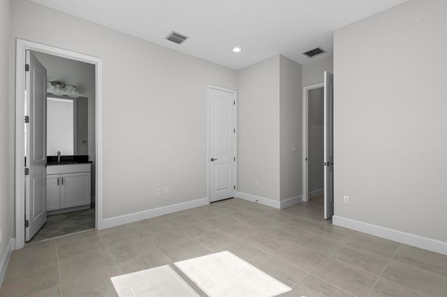 14200 Lacebark Lane, Westlake, FL 33470