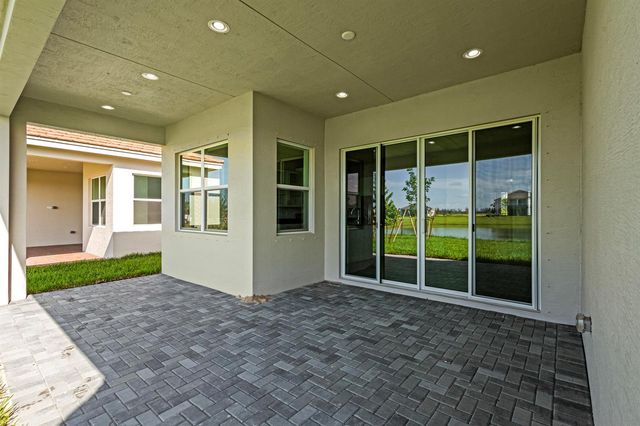 14200 Lacebark Lane, Westlake, FL 33470
