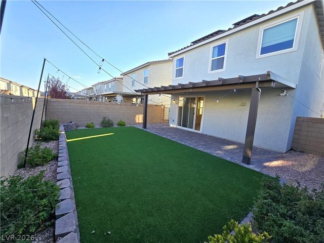 10382 Arroyo Willow Street, Las Vegas, NV 89141