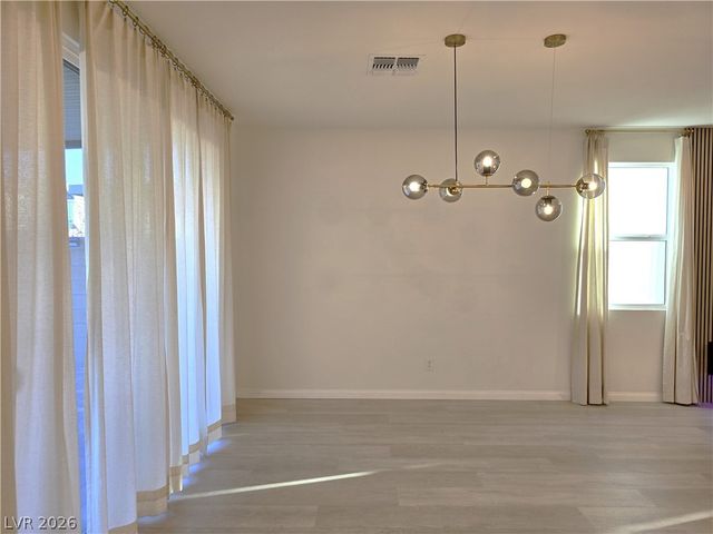 10382 Arroyo Willow Street, Las Vegas, NV 89141