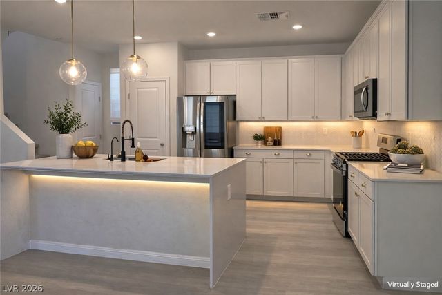 10382 Arroyo Willow Street, Las Vegas, NV 89141