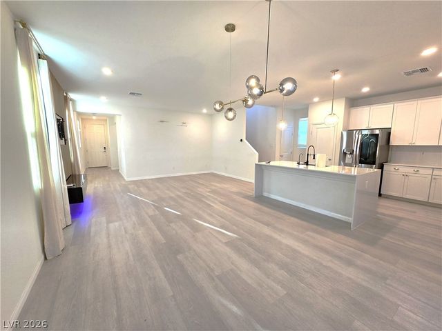 10382 Arroyo Willow Street, Las Vegas, NV 89141