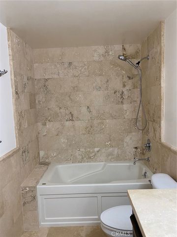 35 N Raymond Avenue 211, Pasadena, CA 91103