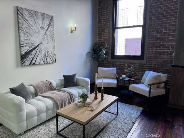 35 N Raymond Avenue 211, Pasadena, CA 91103