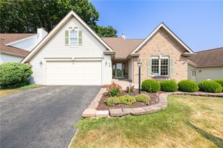 36 Muirwoods Lane, Irondequoit, NY 14622