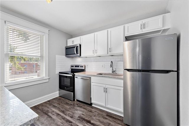 4244 Terrace Street, Kansas City, MO 64111