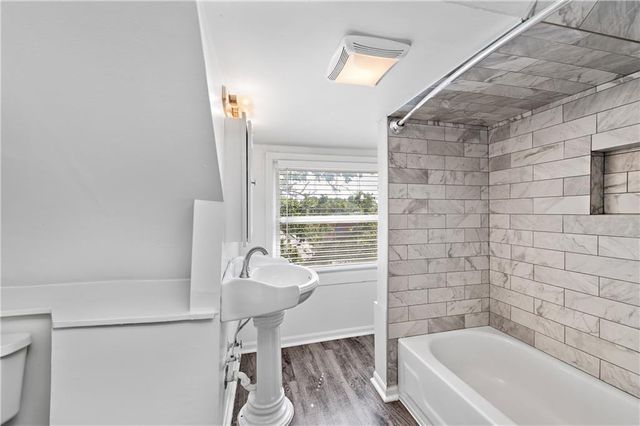 4244 Terrace Street, Kansas City, MO 64111