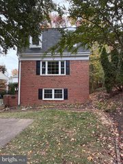 8643 CURTIS AVE, Alexandria, VA 22309