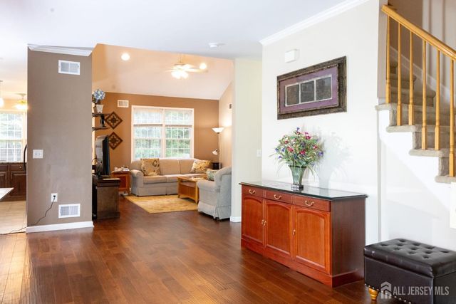 19 BAYARD Road, Franklin, NJ 08873