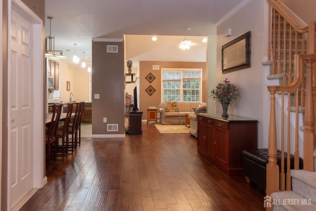 19 BAYARD Road, Franklin, NJ 08873