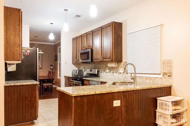 19 BAYARD Road, Franklin, NJ 08873