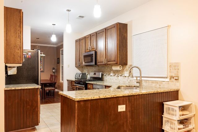19 BAYARD Road, Franklin, NJ 08873