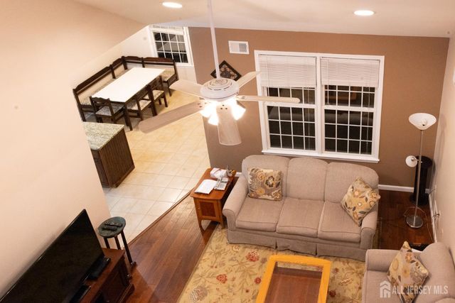 19 BAYARD Road, Franklin, NJ 08873