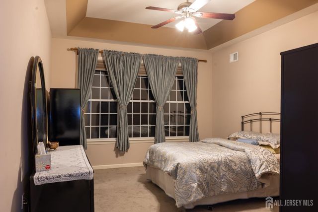 19 BAYARD Road, Franklin, NJ 08873