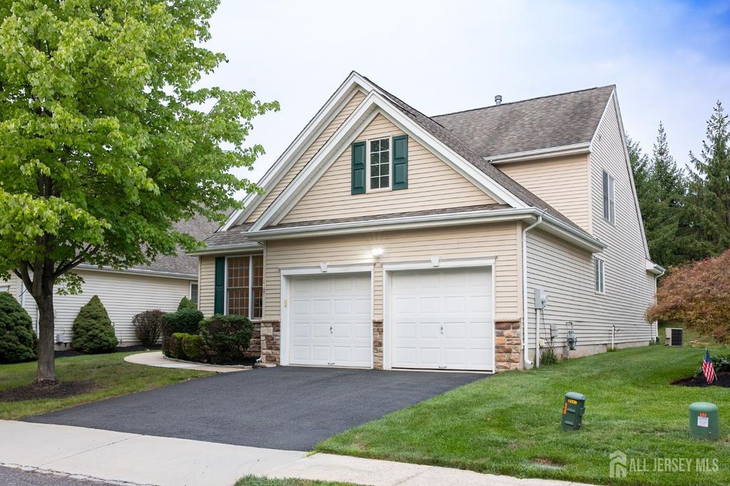 19 BAYARD Road, Franklin, NJ 08873