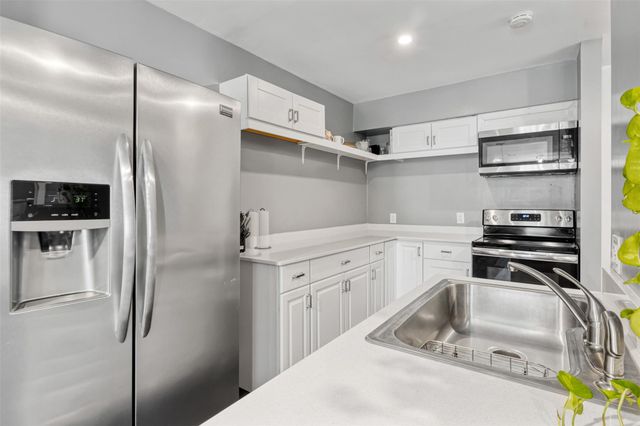 3300 Yorktown Street 24, Houston, TX 77056