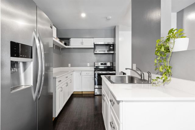 3300 Yorktown Street 24, Houston, TX 77056