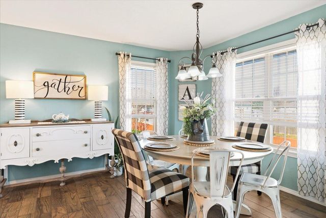 3229 W Mcclernon Street, Springfield, MO 65803