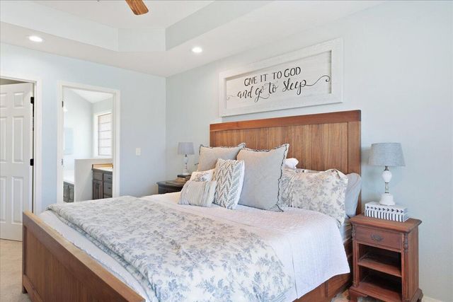 3229 W Mcclernon Street, Springfield, MO 65803