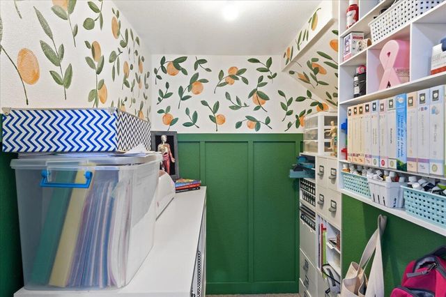 3229 W Mcclernon Street, Springfield, MO 65803