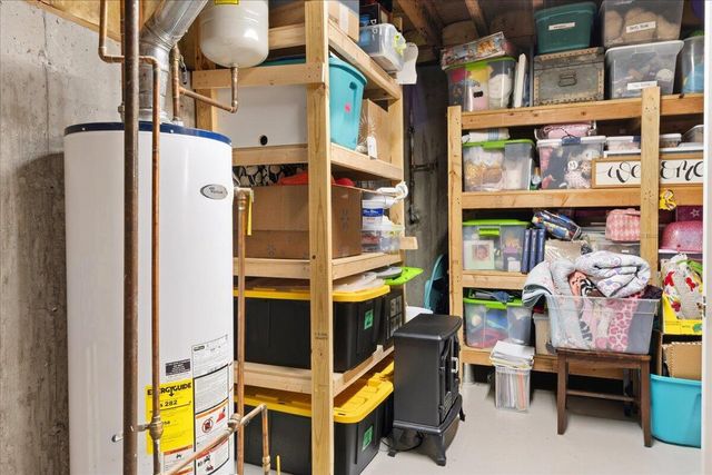 3229 W Mcclernon Street, Springfield, MO 65803