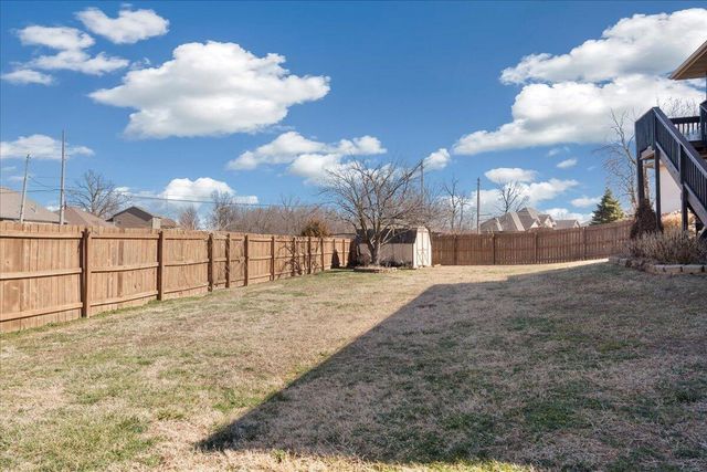 3229 W Mcclernon Street, Springfield, MO 65803