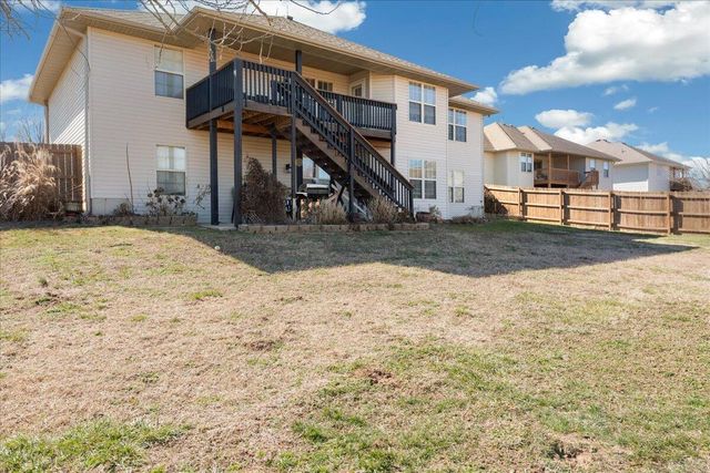 3229 W Mcclernon Street, Springfield, MO 65803