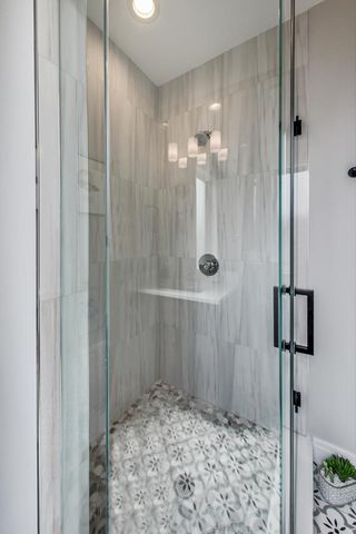 2429 W Augusta Boulevard 3, Chicago, IL 60622