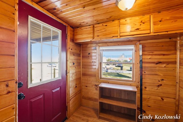 283 S Jones Street, Grant, MI 49327