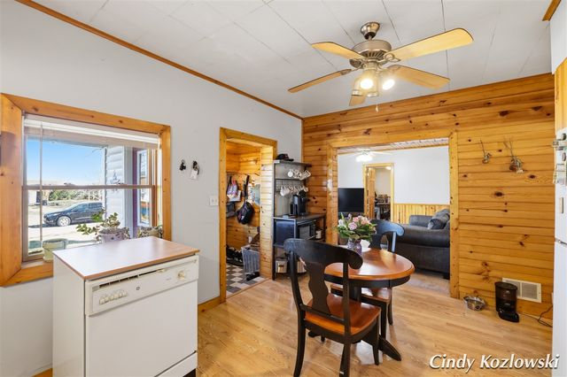 283 S Jones Street, Grant, MI 49327