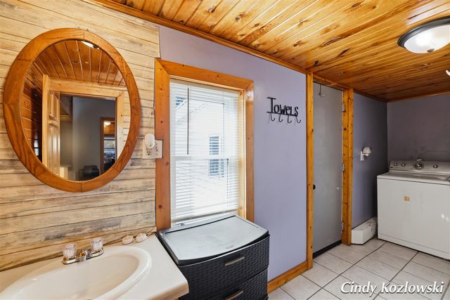 283 S Jones Street, Grant, MI 49327