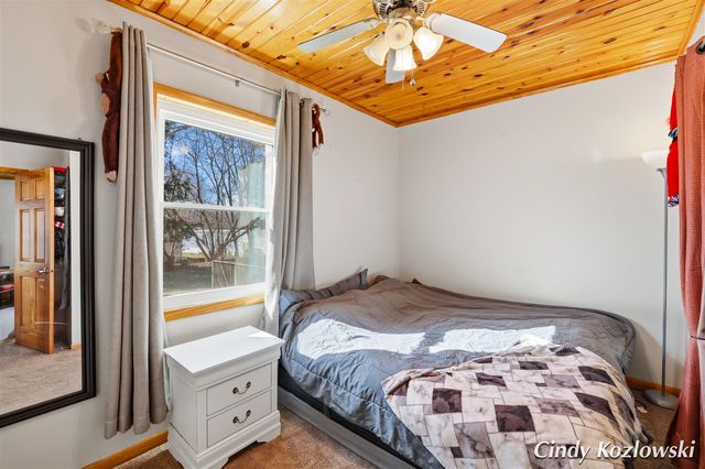 283 S Jones Street, Grant, MI 49327