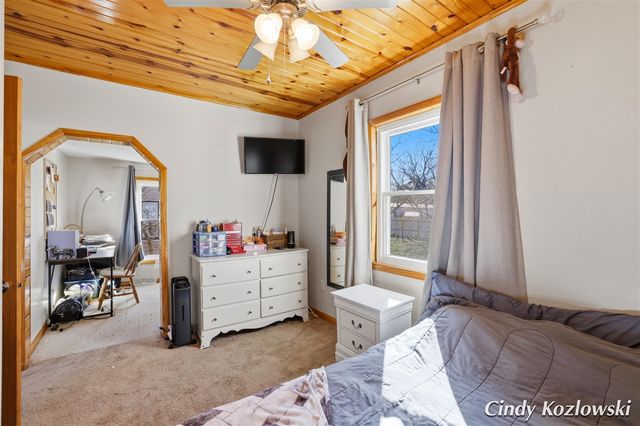 283 S Jones Street, Grant, MI 49327