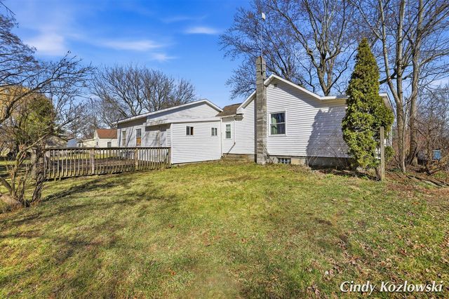 283 S Jones Street, Grant, MI 49327