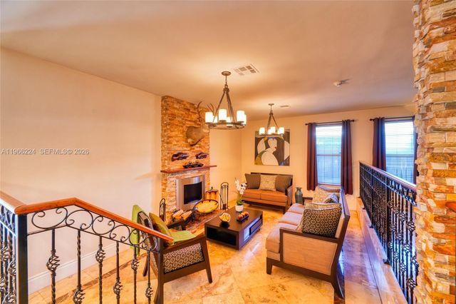 5826 SW 17th St 0, Miami, FL 33155