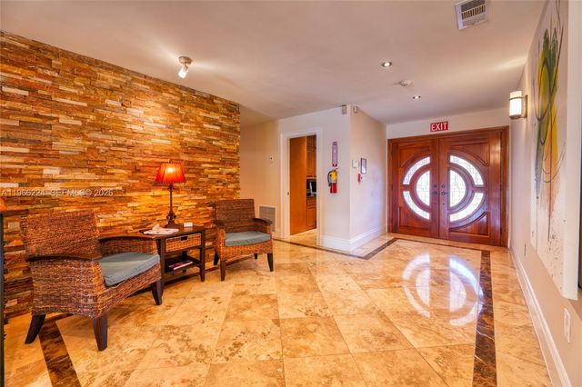 5826 SW 17th St 0, Miami, FL 33155