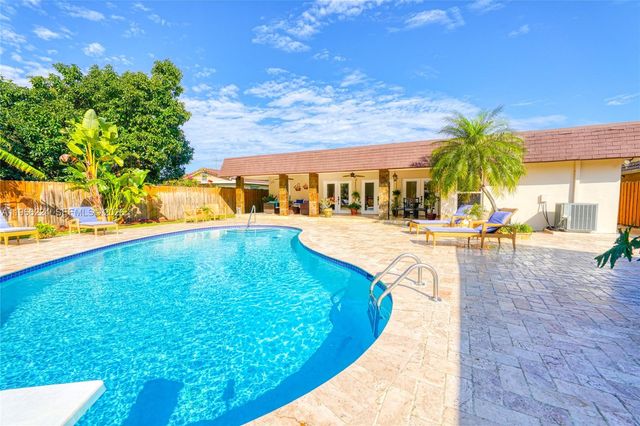 5826 SW 17th St 0, Miami, FL 33155