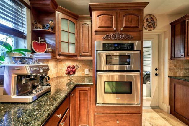 5826 SW 17th St 0, Miami, FL 33155