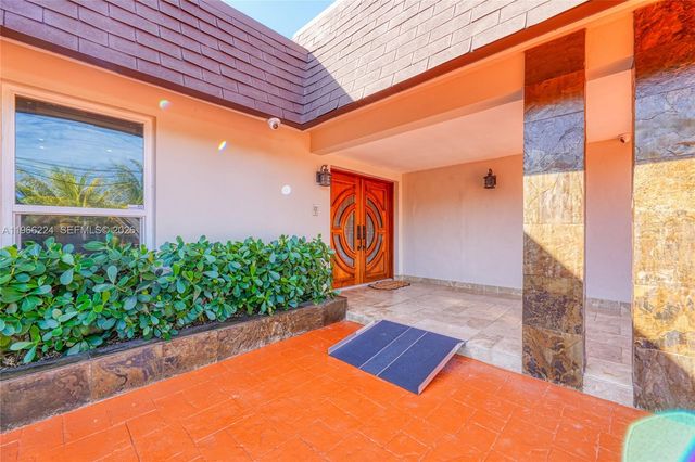 5826 SW 17th St 0, Miami, FL 33155