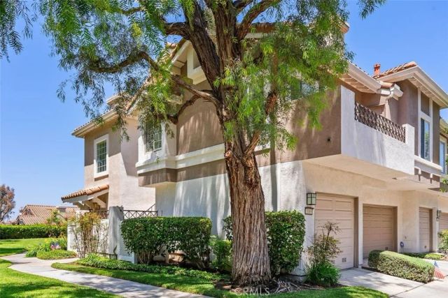 1089 S Daybreak Court, Anaheim Hills, CA 92808