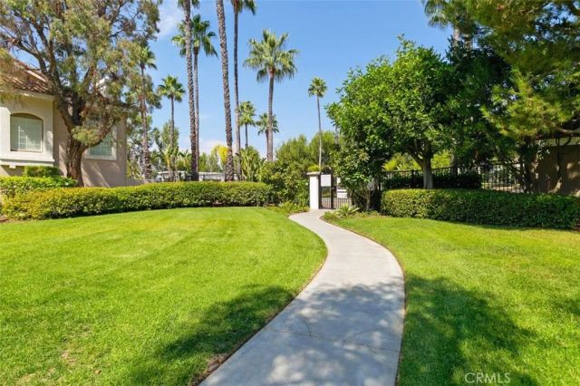 1089 S Daybreak Court, Anaheim Hills, CA 92808
