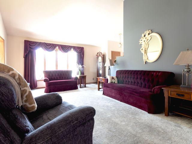 607 Flanagan Drive B, Minooka, IL 60447