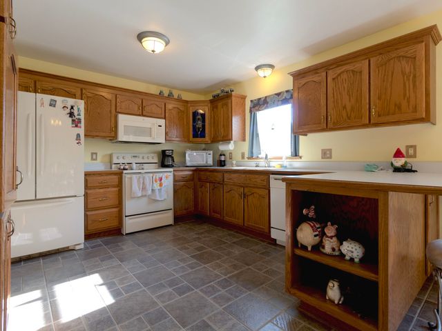 607 Flanagan Drive B, Minooka, IL 60447
