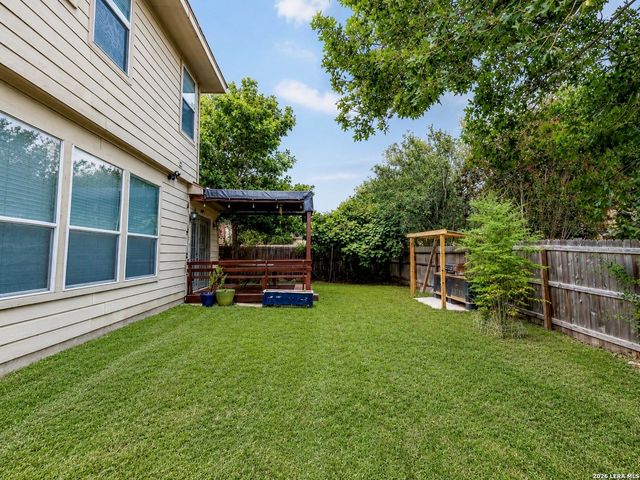 8610 Cantua Crk, Helotes, TX 78023