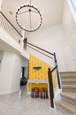 8610 Cantua Crk, Helotes, TX 78023