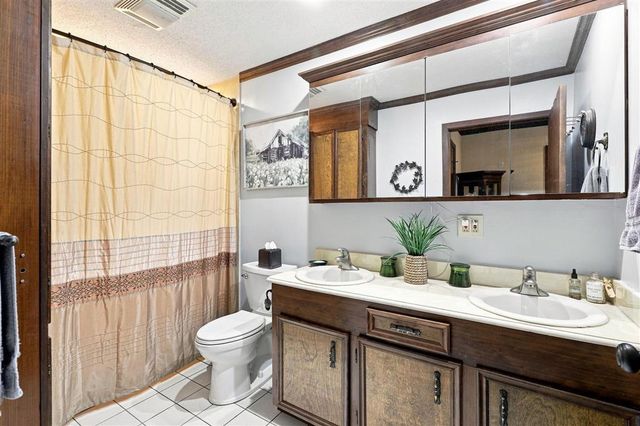 1142 N Tamela Drive, Lake Charles, LA 70605