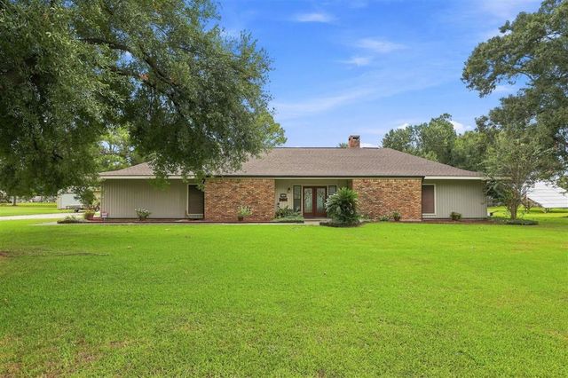 1142 N Tamela Drive, Lake Charles, LA 70605