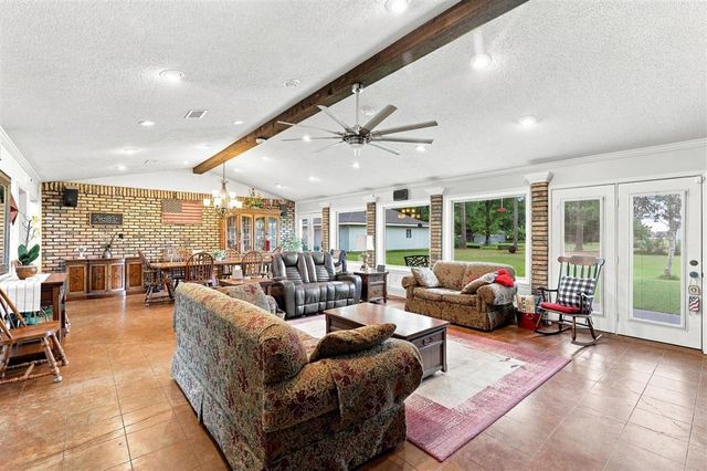 1142 N Tamela Drive, Lake Charles, LA 70605