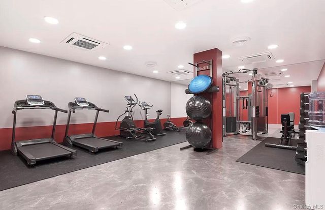 19-14 21st Road 2A, Astoria, NY 11105