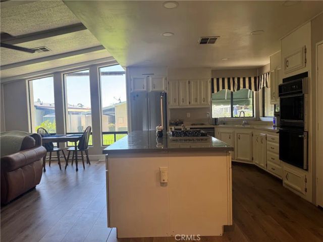 1919 Coronet 218, Anaheim, CA 92801